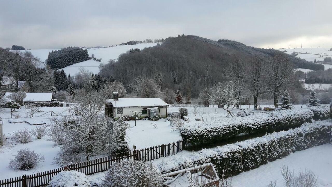Zur schönen Aussicht Hellenthal Exterior foto